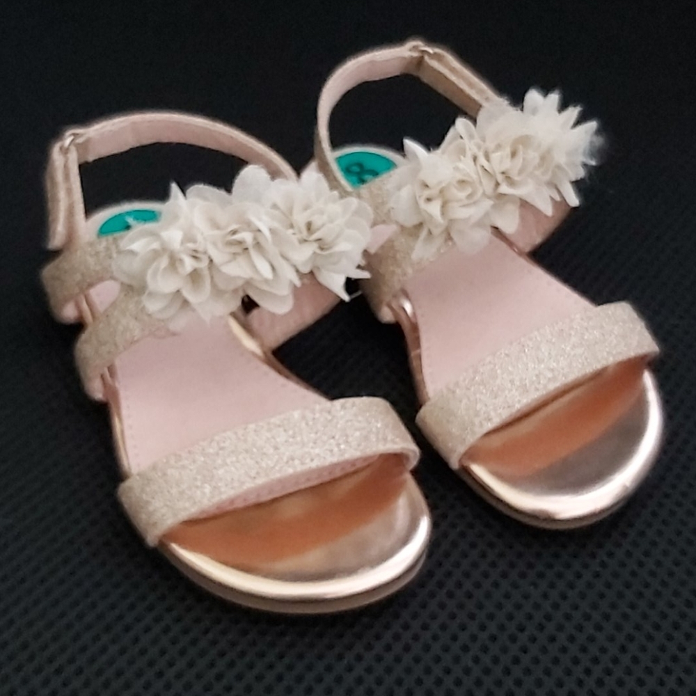 Champagne sandals 8 Cynthia Rowley new